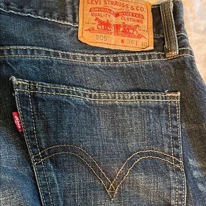 505 Levi’s jeans for men straight fit